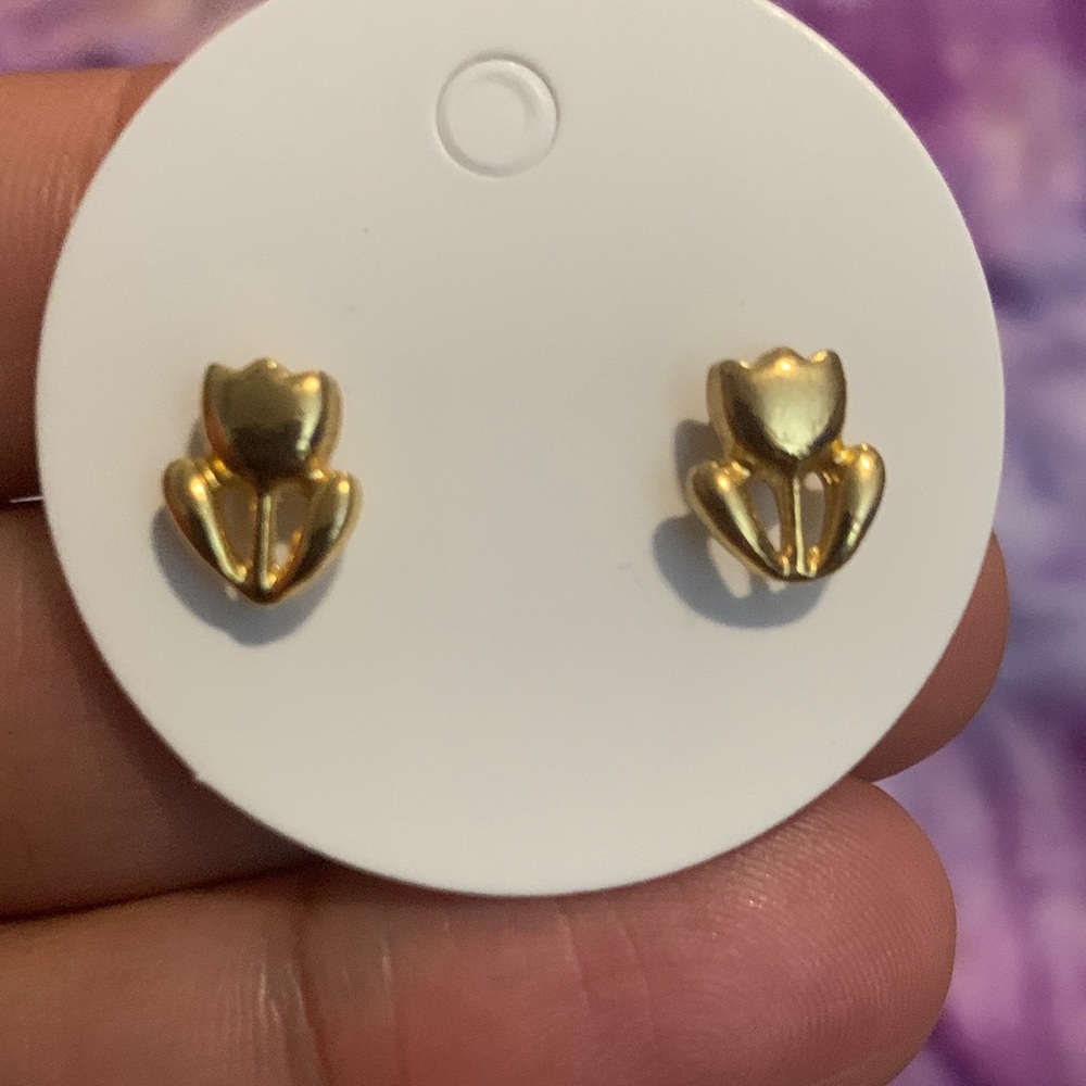 Gold Flower🌹Stud Earrings